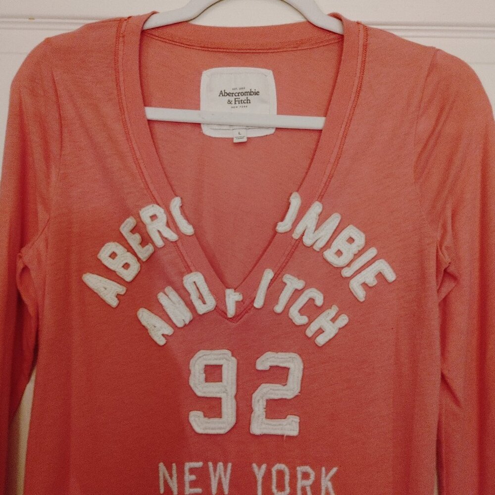 Abercrombie & Fitch Coral V-Neck Long Sleeved Vintage Girls Size Large - Picture 2 of 7